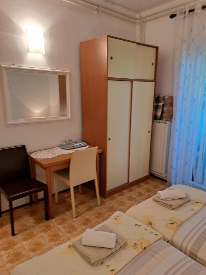 Accomodation Mirjana Rooms Porec Exterior photo