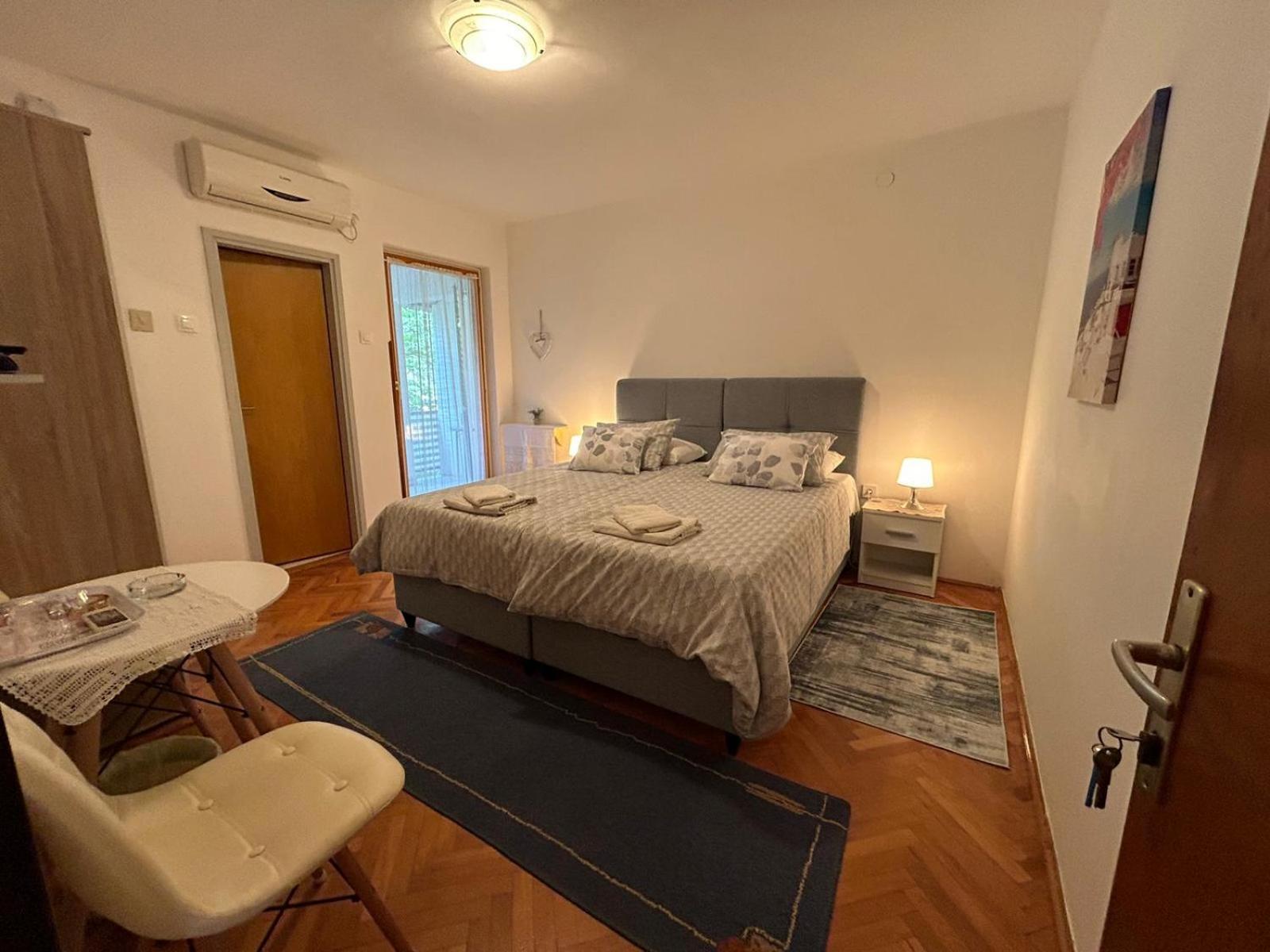 Accomodation Mirjana Rooms Porec Exterior photo